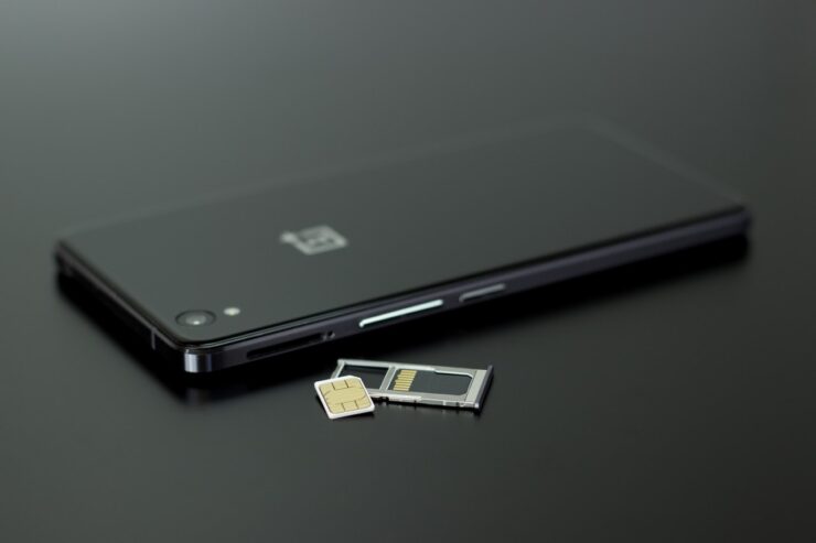 5 alternatives to a sim eject tool for easy sim removal